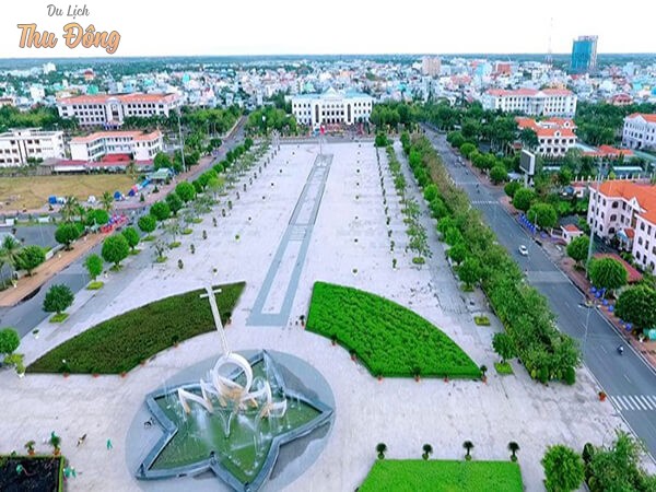 Quảng trường Hùng Vương Bạc Liêu