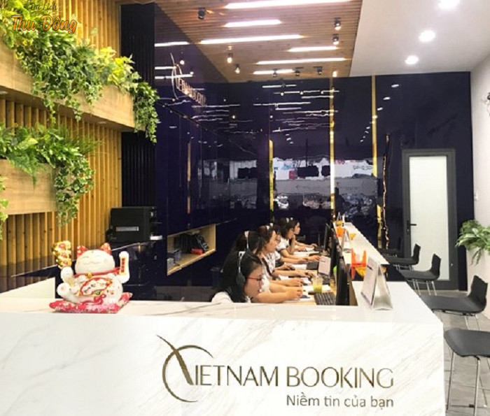 Việt Nam Booking chuyên tổ chức các tour du lịch đa dạng loại hình như du lịch nghỉ dưỡng, du lịch khám phá với lịch trình hấp dẫn