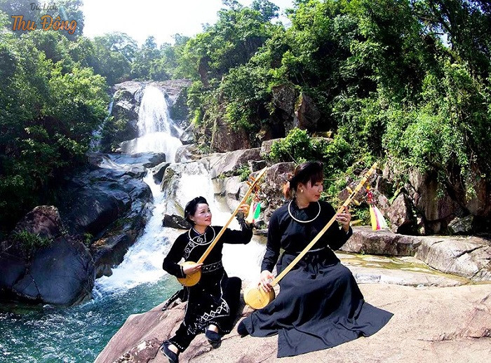 Thác Khe Vằn - thác nước đẹp nhất Quảng Ninh