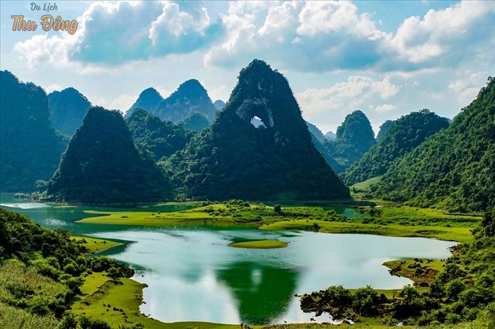 Giới thiệu về Núi Mắt Thần 